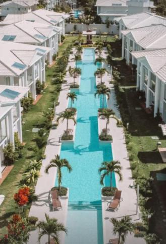 Em Arraial D'ajuda Com Piscina Sauna Academia Apartamento